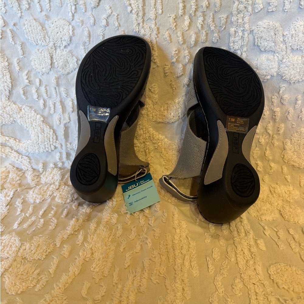 JBU Crisscross Stretch Sandals - Gray #534 - Picture 3 of 3